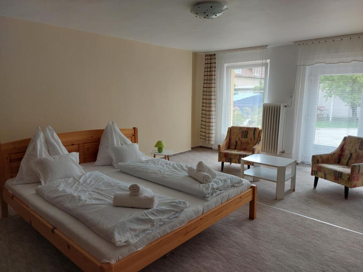 Barbara Apartmanhaz Keszthely Exterior photo